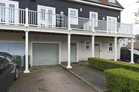 4 bedroom terraced house for sale, Beaumont Drive, Worcester Park