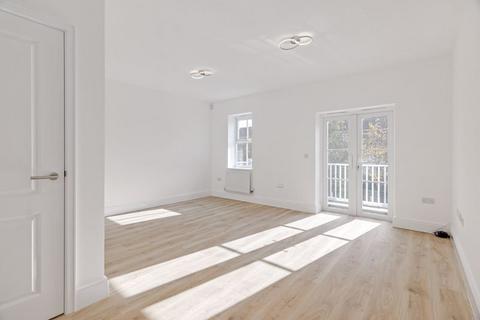 undefined, Beaumont Drive, Worcester Park, KT4