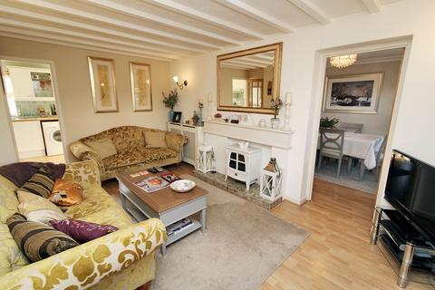 8 Copners Drive, Holmer Green, High Wycombe, HP15 6SG
