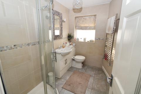 8 Copners Drive, Holmer Green, High Wycombe, HP15 6SG