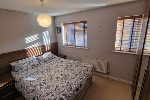 6 Rushbrooke Close, High Wycombe, HP13 7QN