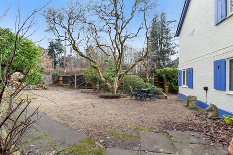 3 bedroom house for sale, Kennel Lane, Windlesham GU20