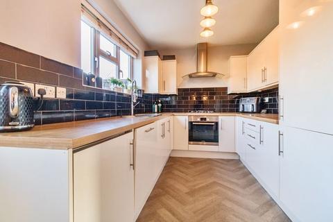 3 bedroom terraced house for sale, Wistlea Crescent, St. Albans