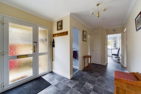 3 bedroom semi-detached house for sale, 1a Cotswold Green, Stonehouse