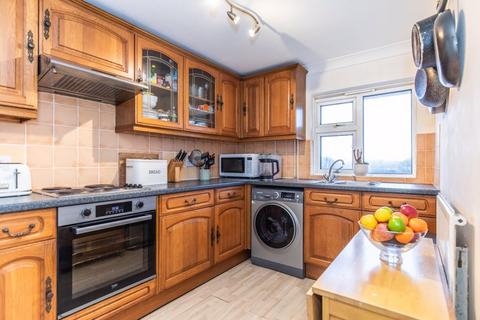 2 bedroom maisonette for sale, Alderbrook Close, Crowborough