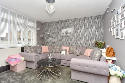 19 Knowle Avenue, Bexleyheath, DA7 5LP
