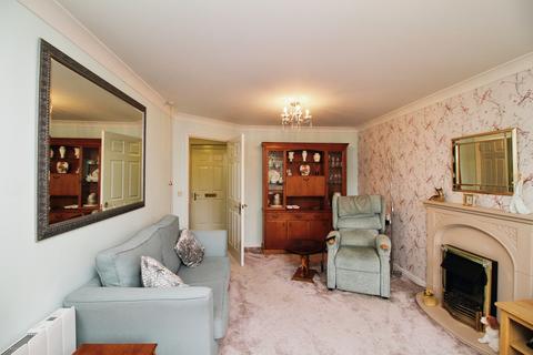 1 bedroom apartment for sale, Salter Court, Colchester CO3
