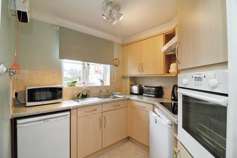 1 bedroom apartment for sale, Salter Court, Colchester CO3