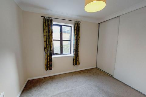 1 bedroom flat for sale, Epsom Road, Leatherhead KT22