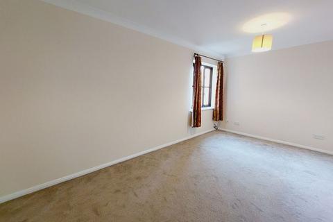 1 bedroom flat for sale, Epsom Road, Leatherhead KT22