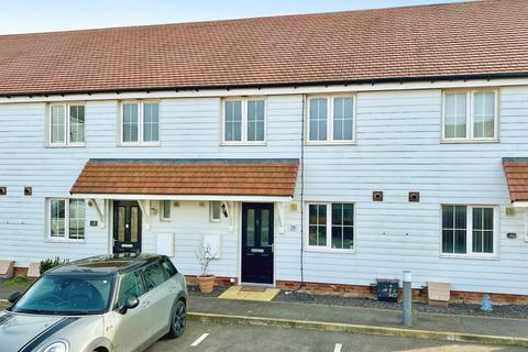 3 bedroom terraced house to rent, Lake Drive, Hythe