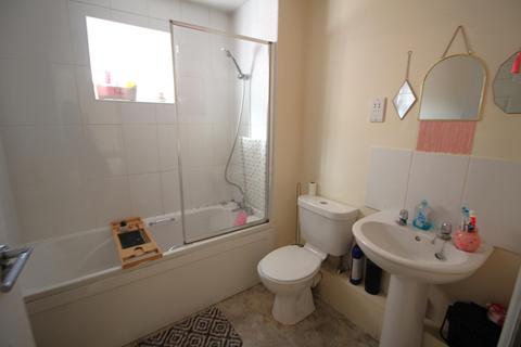 1 bedroom flat for sale, Dale Street, Bury, BL8