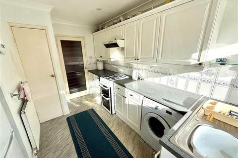 22 Hamble Gardens, Worthing, BN13 3NH