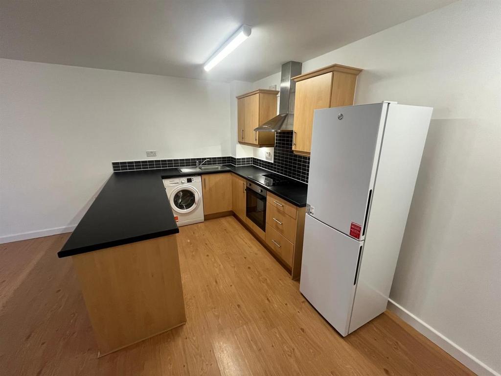 Kitchen 1.jpg