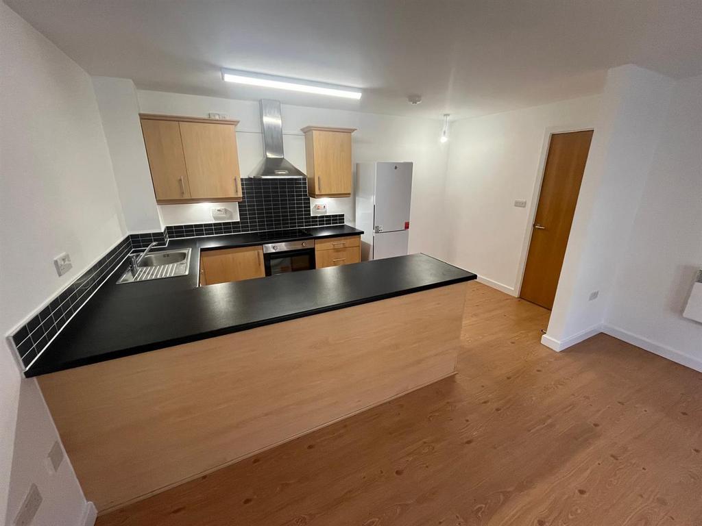 Kitchen 4.jpg