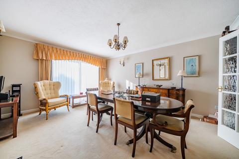 4 bedroom detached house for sale, Kinnaird Avenue, Bromley