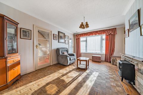 37 Homewood Crescent, Chislehurst, BR7 6PS