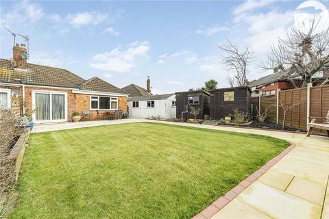 7 Airedale Close, Dartford, DA2 6JL