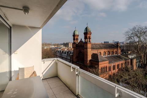 3 bedroom flat for sale, St. Petersburgh Place, London