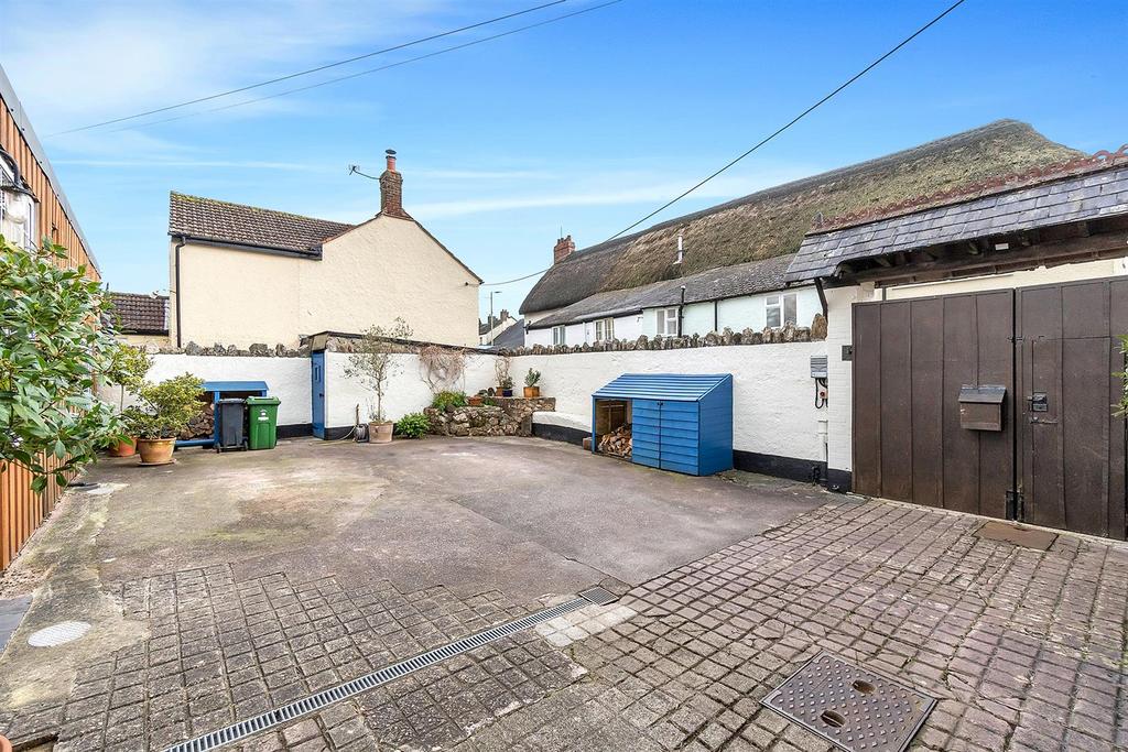 3 Channons Court.31.jpg