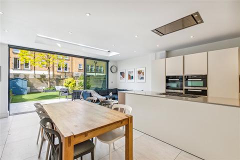 4 bedroom terraced house for sale, Badminton Road, SW12