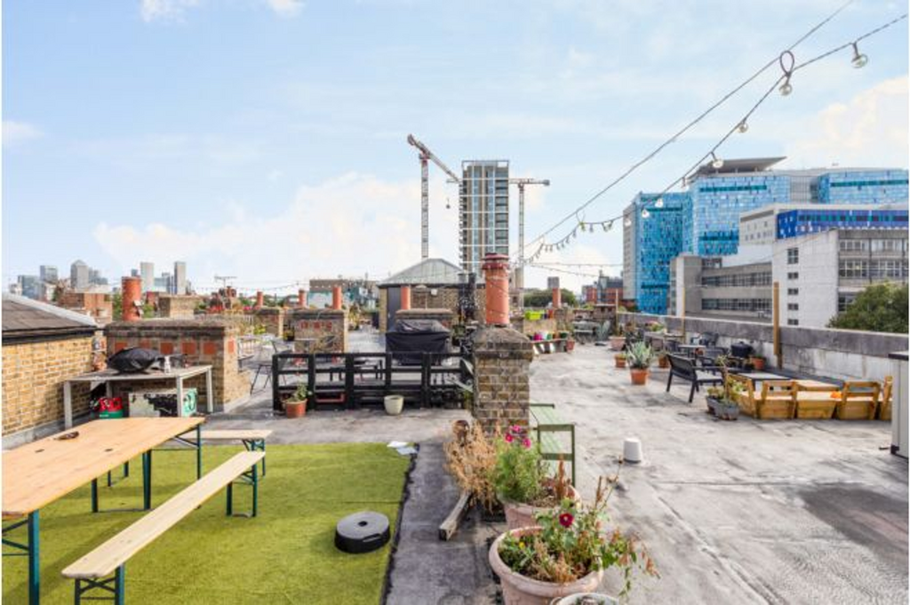 Apartment in London - View 2