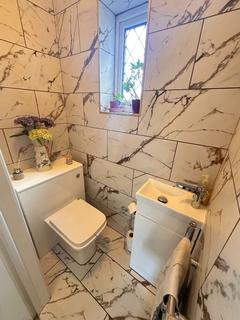 5 bedroom detached house for sale, May Avenue, Canvey Island