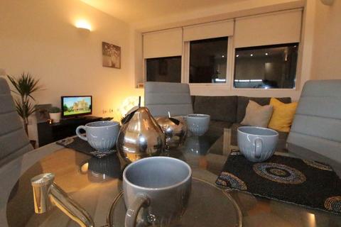 1 bedroom flat to rent, Whittington House, Holloway Road, N19