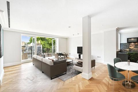 2 bedroom apartment to rent, Kensington High Street, London, W8