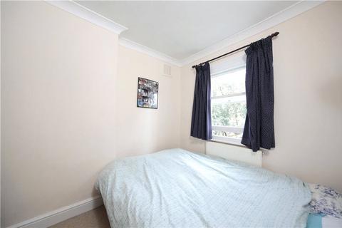 2 bedroom flat to rent, Cautley Avenue, London SW4