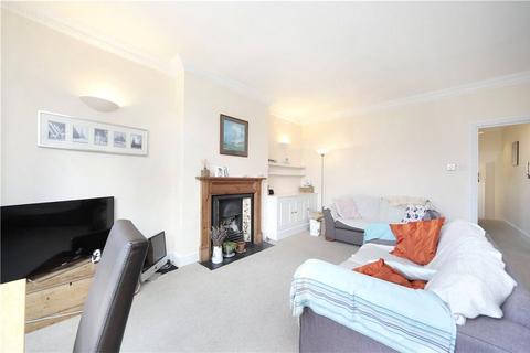 2 bedroom flat to rent, Cautley Avenue, London SW4