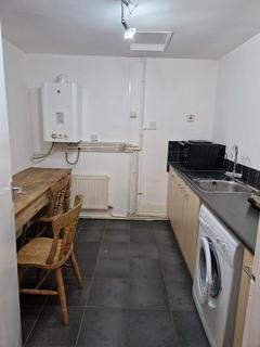 1 bedroom flat to rent, Doveston Road, Sale, Greater Manchester, M33