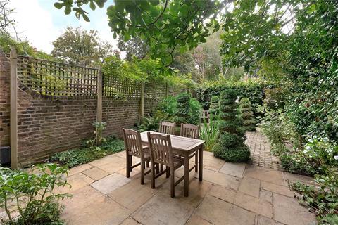 4 bedroom terraced house for sale, Pelham Place, South Kensington, London, SW7