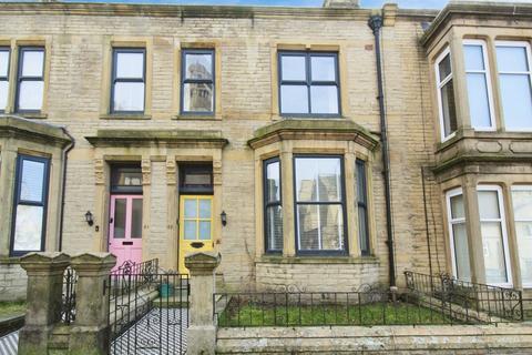 4 bedroom terraced house for sale, Albert Road, Lancashire BB8