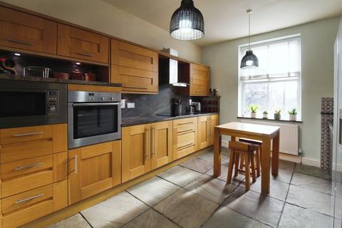 53 Albert Road, Colne, BB8 0BP