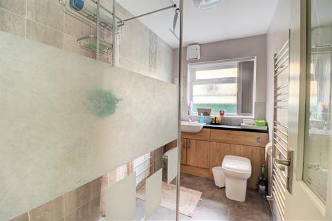 37 Fernside, Great Kingshill, High Wycombe, HP15 6HN