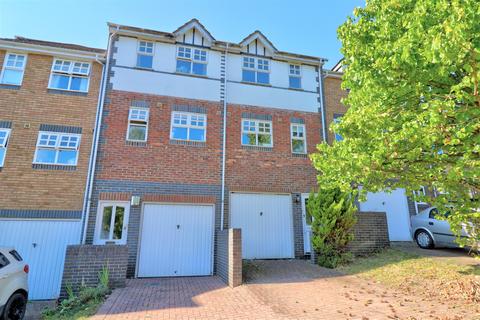 2 bedroom terraced house to rent, Wheelers Park, Buckinghamshire HP13