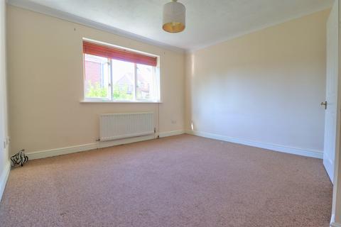 2 bedroom terraced house to rent, Wheelers Park, Buckinghamshire HP13