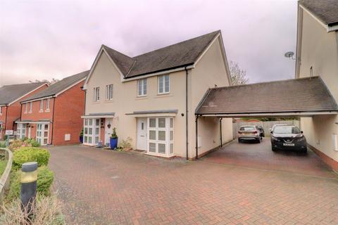 3 bedroom semi-detached house to rent, Milton Place, Buckinghamshire HP13