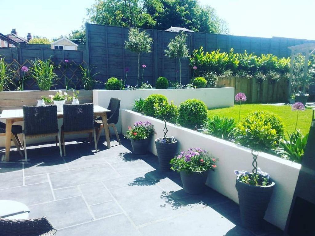 Garden Summer Shot