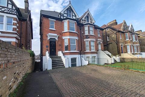 Maidstone Road, Kent ME4
