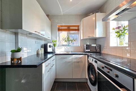 624 Westhorne Avenue, London, SE9 6TF