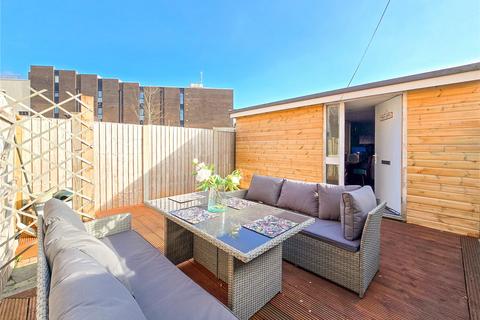 624 Westhorne Avenue, London, SE9 6TF