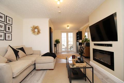 11 Colin Drive, Rhyl, LL18 4LW