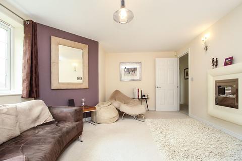 2 bedroom apartment for sale, Castle Lodge Gardens, Leeds LS26