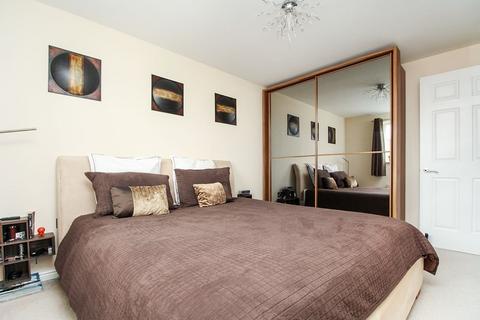 2 bedroom apartment for sale, Castle Lodge Gardens, Leeds LS26