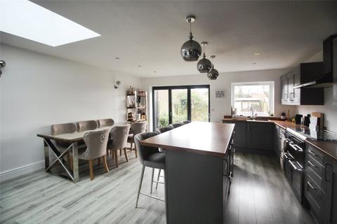 25 Bobbing Hill, Bobbing, Sittingbourne, ME9 8NY
