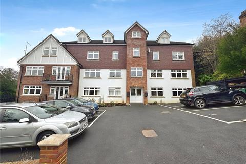 2 bedroom flat to rent, Boyne Park, Kent TN4