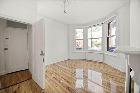 2 bedroom apartment for sale, Bathurst Gardens, Kensal Rise, NW10