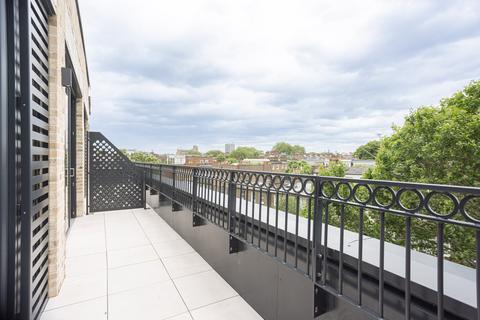 2 bedroom apartment to rent, Cluny Mews, Kensington SW5